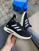AD. A-BOOST PRETO/BRANCO