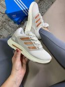 AD. A-BOOST BEGE/BRANCO